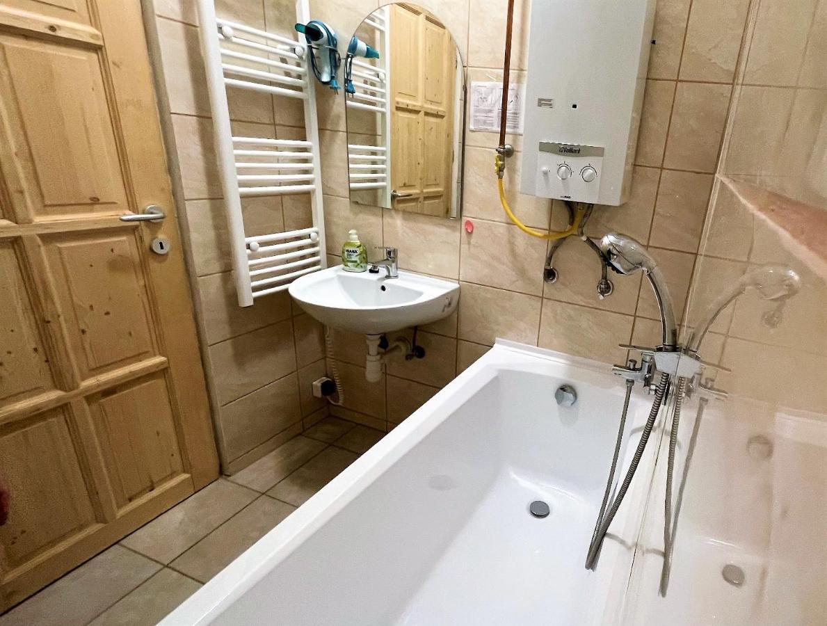 Evi Apartman Eger Exteriér fotografie