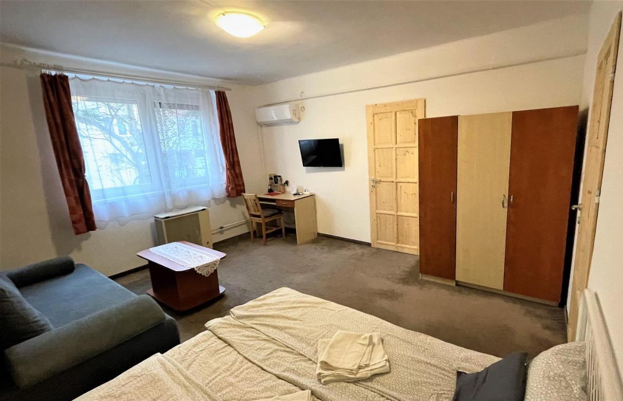 Evi Apartman Eger Exteriér fotografie