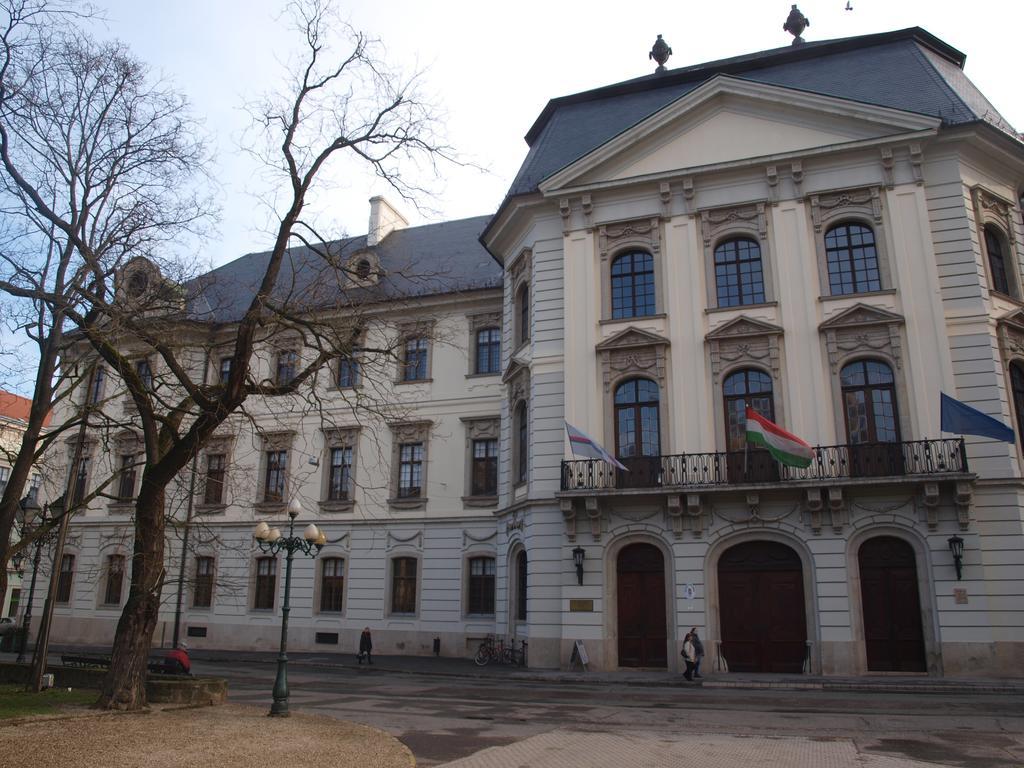 Evi Apartman Eger Exteriér fotografie