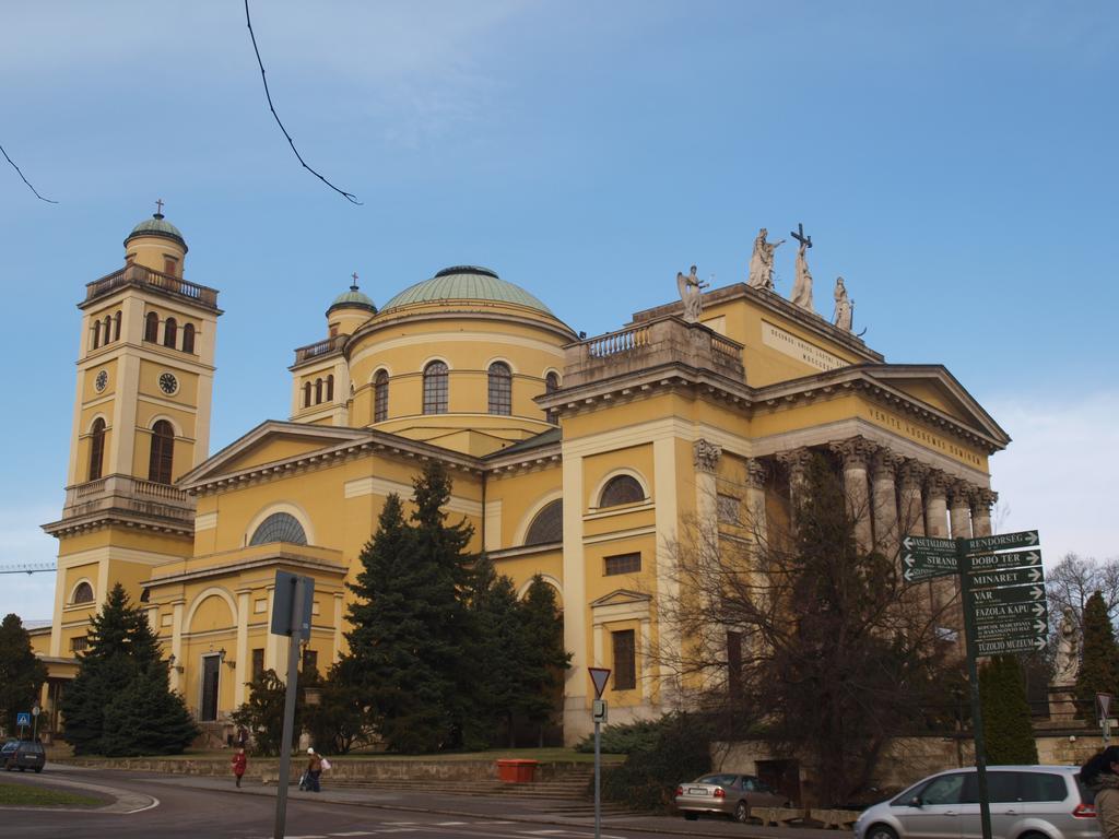 Evi Apartman Eger Exteriér fotografie
